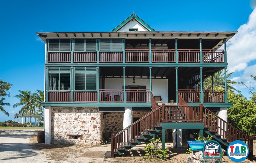 East End Group Tour in Grand Cayman